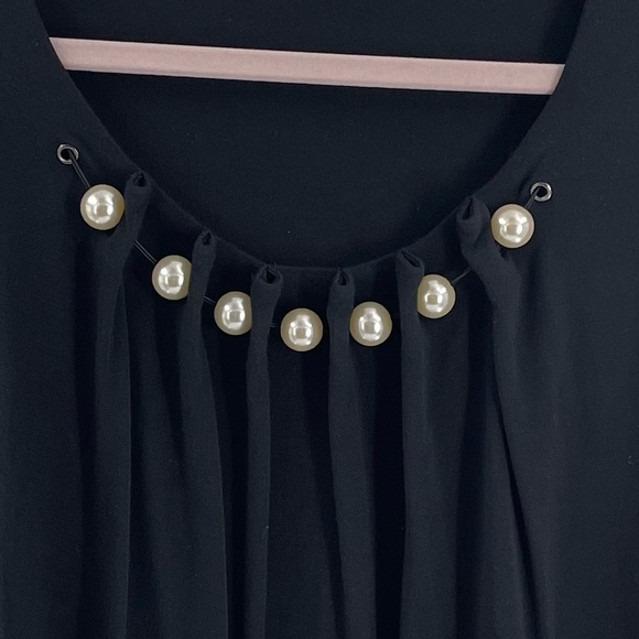 East Adeline Black Jersey Soft Knit Ivory Pearl Accented Pullover Top - Picture 4 of 8